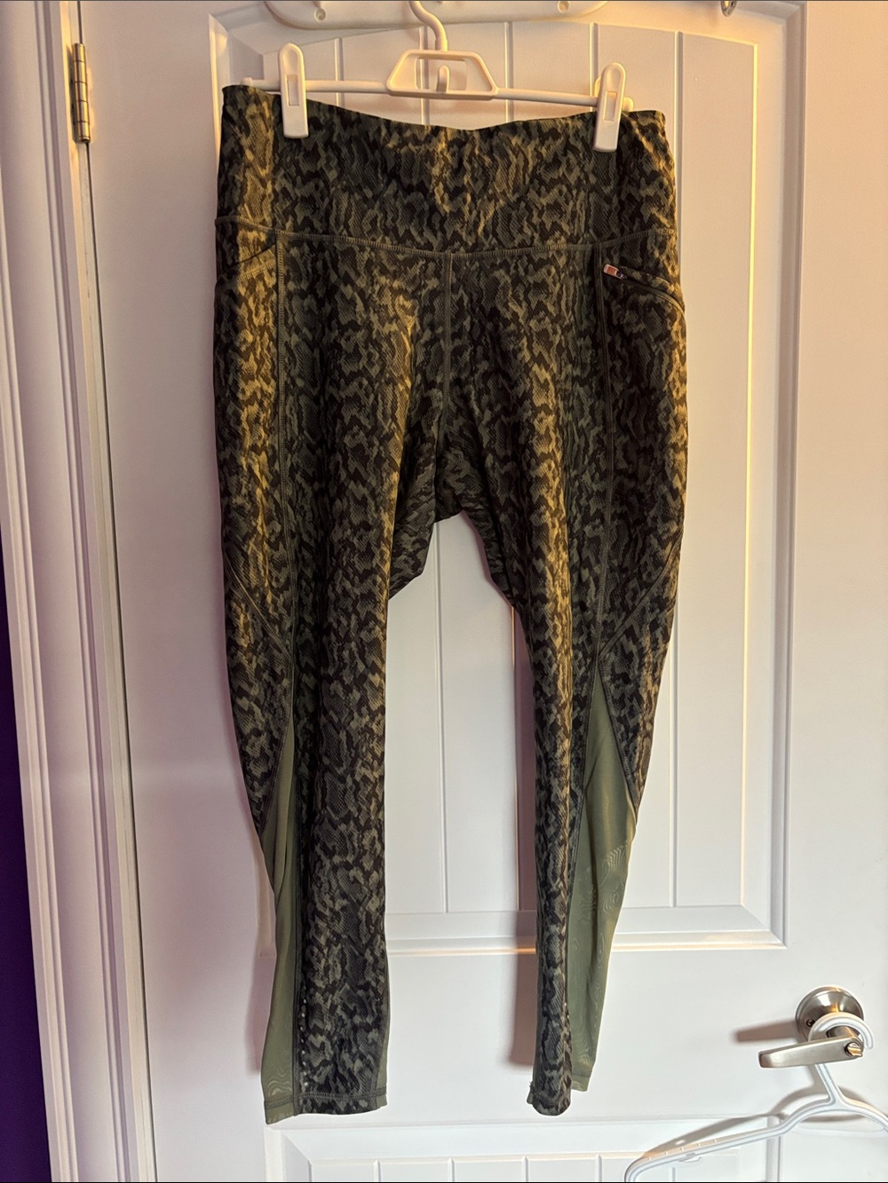 Olive Green Patterned Leggings